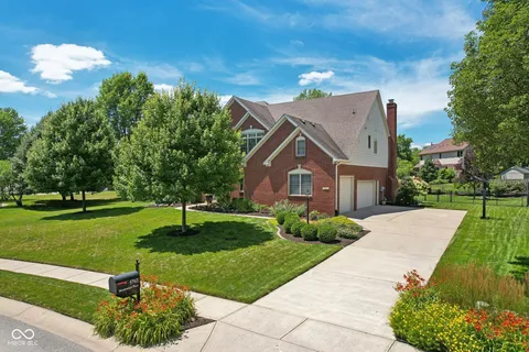 $795,000 | 5762 Meadowlark Place, Carmel, IN 46033