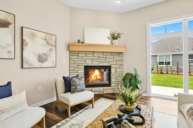 $599,000 | 1320 Prairie Creek Boulevard, Unit 2, Oconomowoc, WI 53066