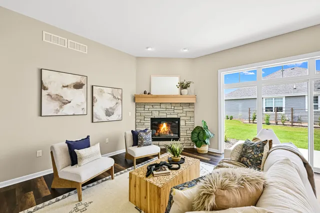 $599,000 | 1320 Prairie Creek Boulevard, Unit 2, Oconomowoc, WI 53066