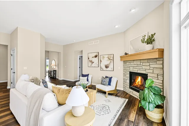 $599,000 | 1320 Prairie Creek Boulevard, Unit 2, Oconomowoc, WI 53066