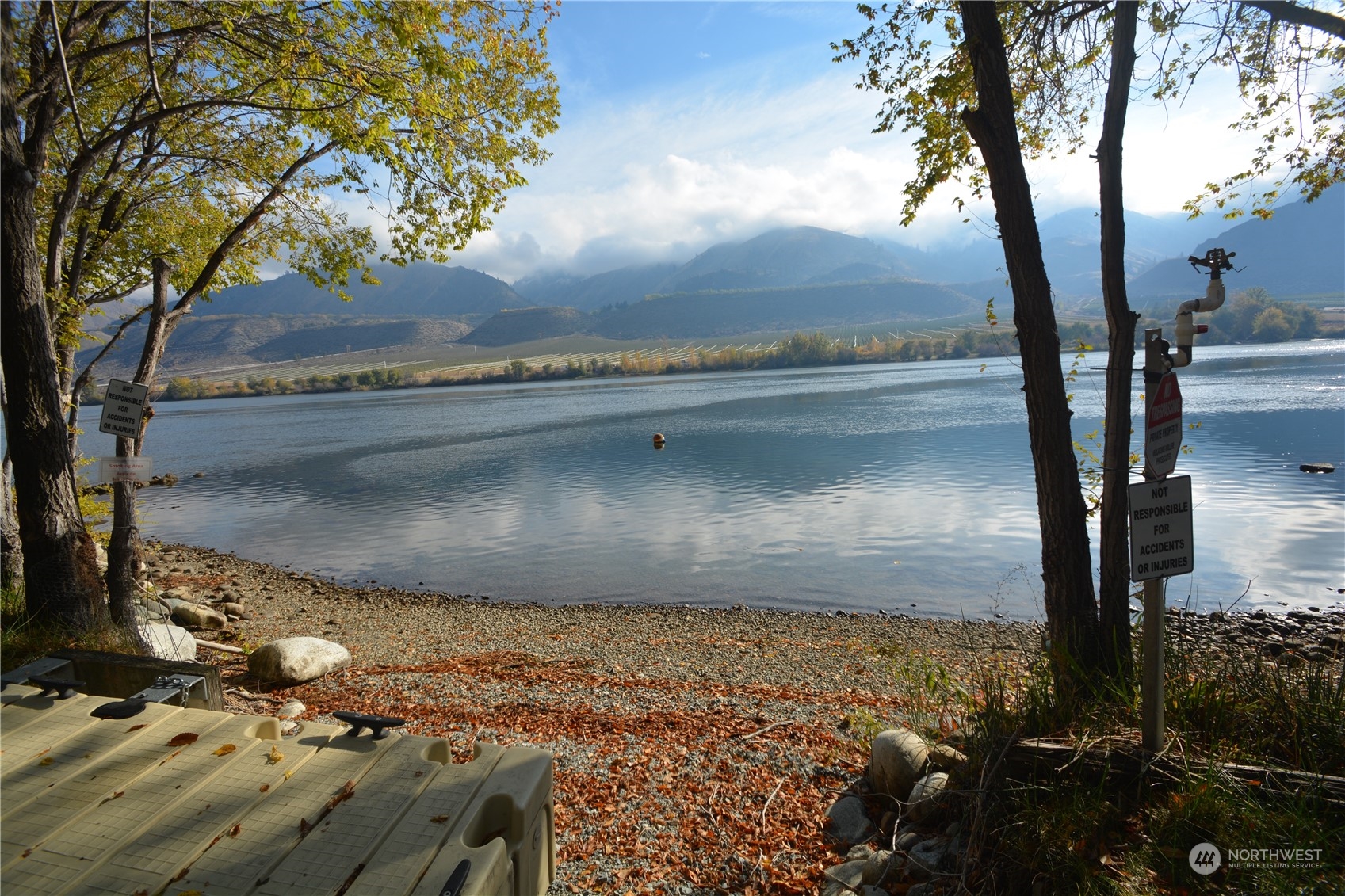 3710 Stayman Flats Road Chelan, WA 98816 - Photo 15 of 40 a view of lake with mountain