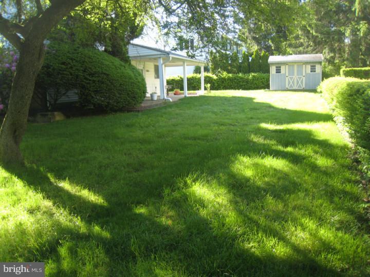 402 Locust Road Wayne, PA 19087 - Photo 3 of 12 Exterior Back