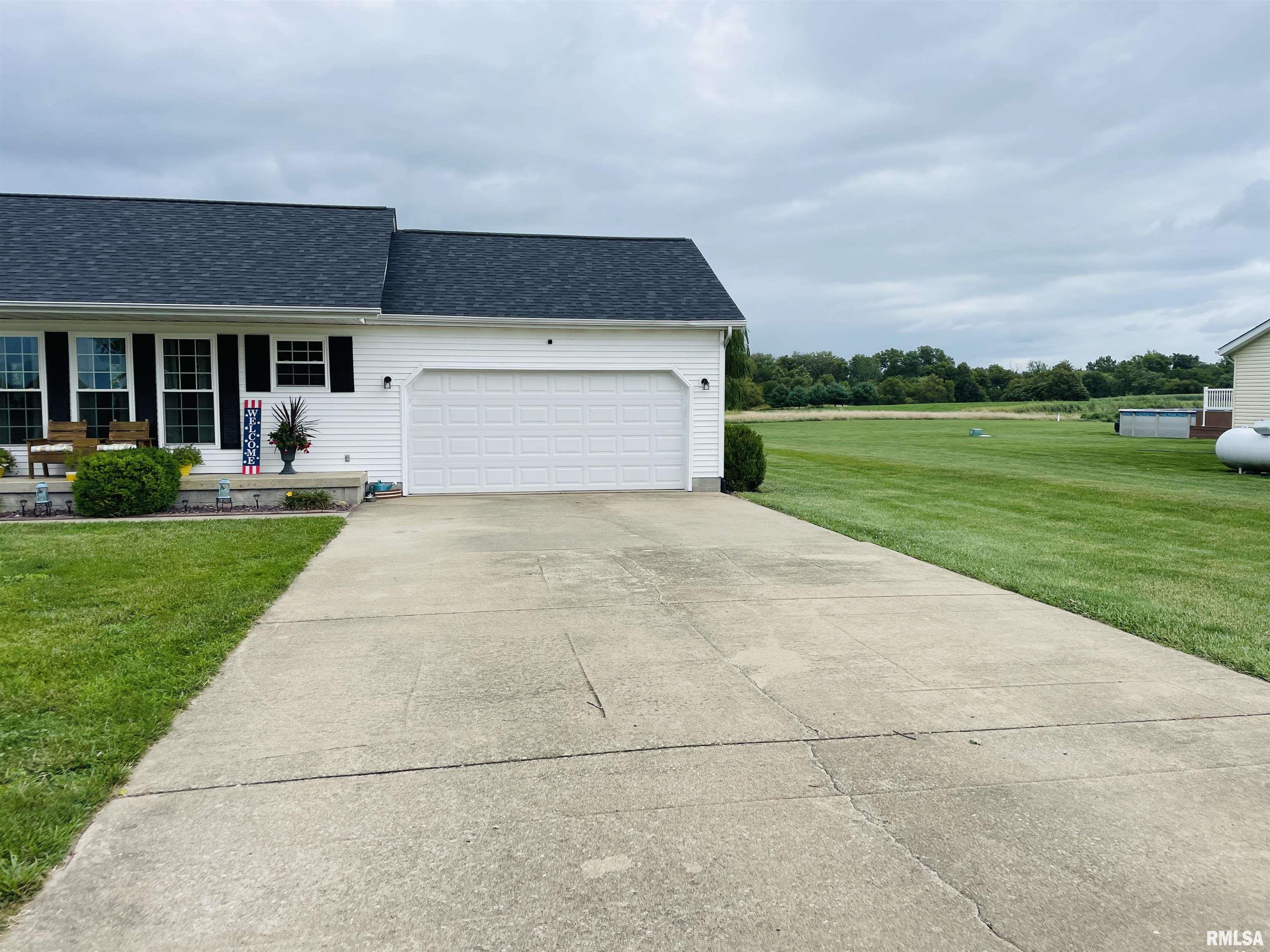 4460 County Farm Road Salem, IL 62881 - Photo 3 of 38