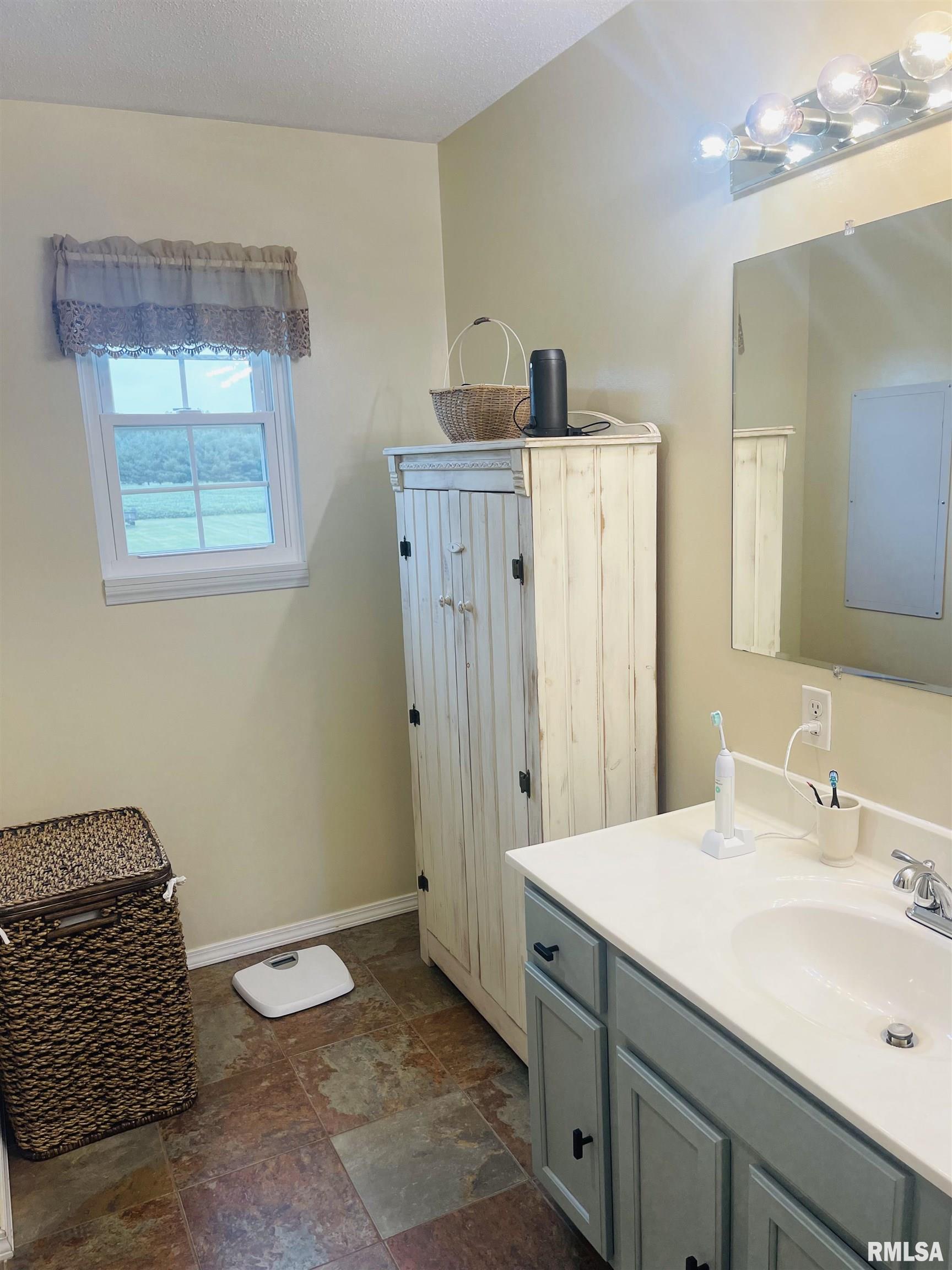 4460 County Farm Road Salem, IL 62881 - Photo 32 of 38