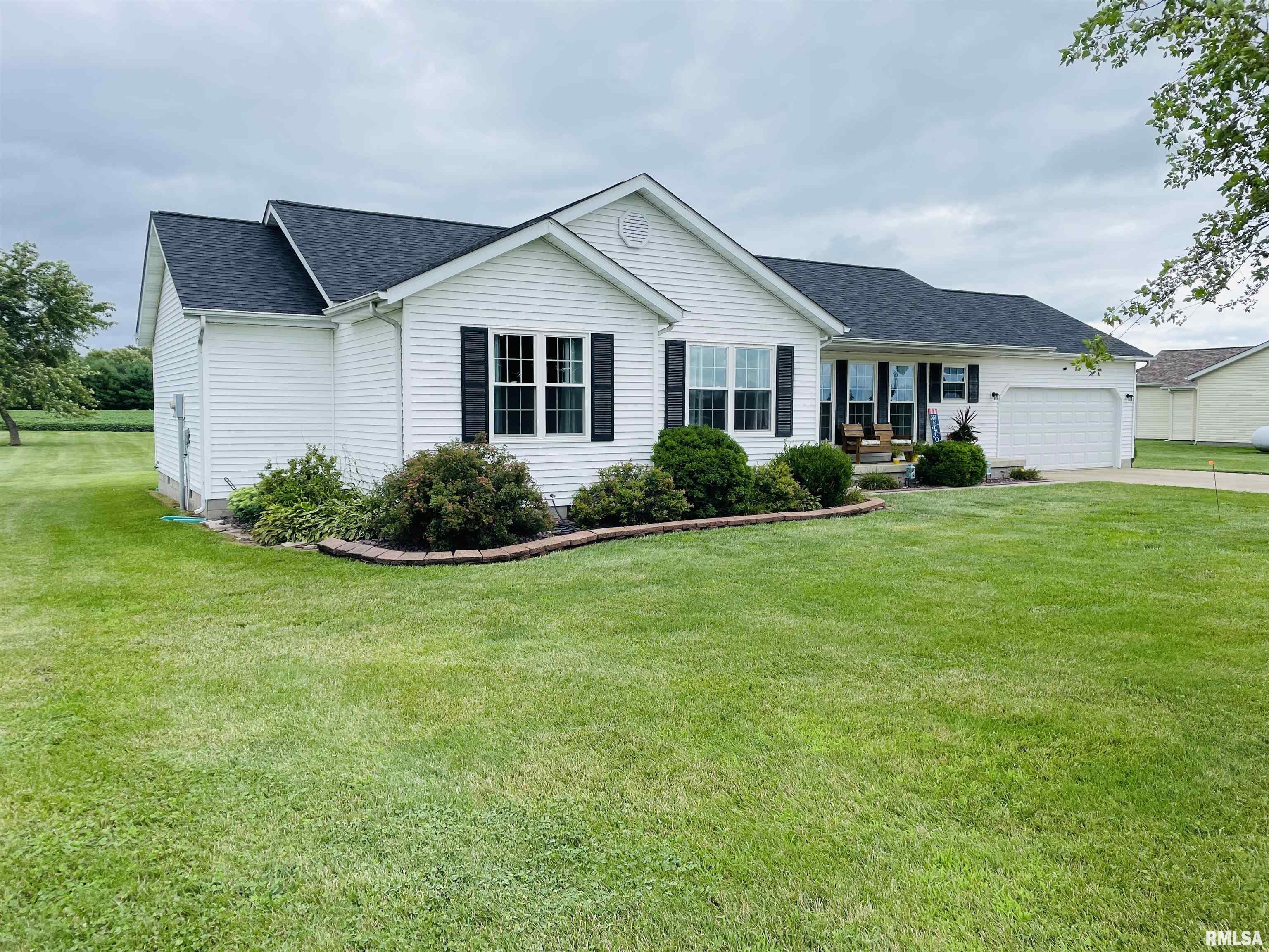 4460 County Farm Road Salem, IL 62881 - Photo 5 of 38
