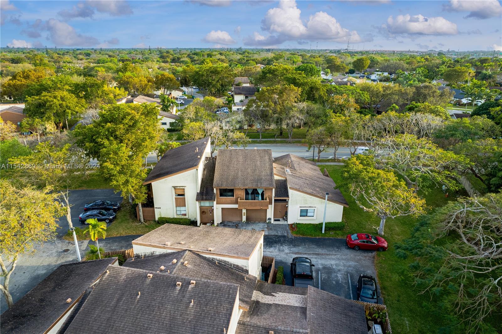11549 Southwest 109th Road, Unit 27D Miami, FL 33176 - Photo 22 of 29 Gallery Image 22