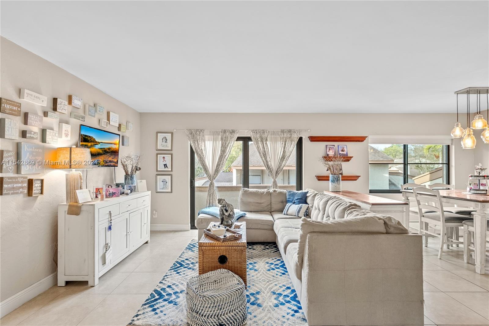 11549 Southwest 109th Road, Unit 27D Miami, FL 33176 - Photo 5 of 29 Gallery Image 5