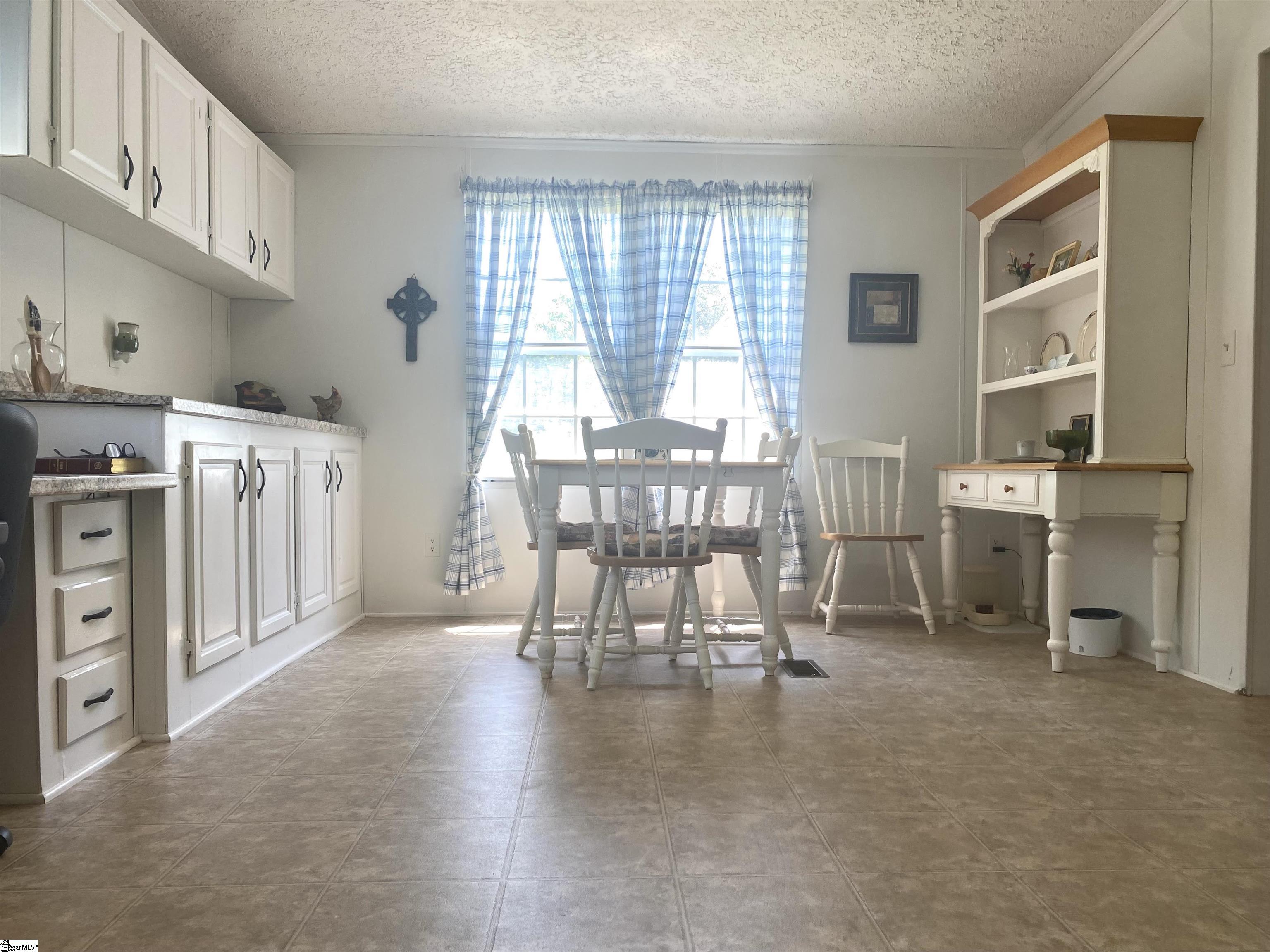 270 Mc Abee Road Chesnee, SC 29323 - Photo 3 of 31