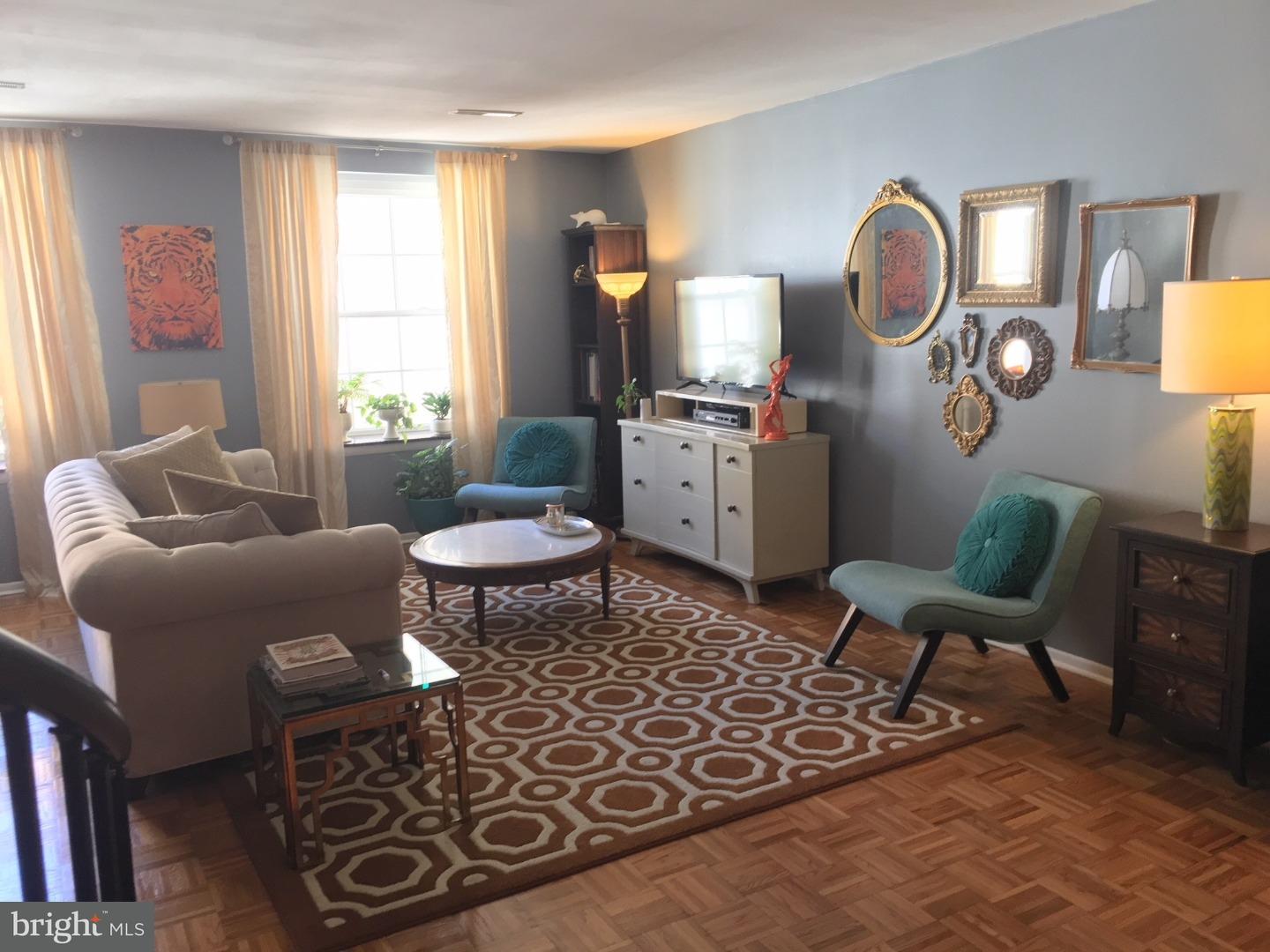 1029-33 Spruce Street, Unit 304 Philadelphia, PA 19107 - Photo 2 of 22
