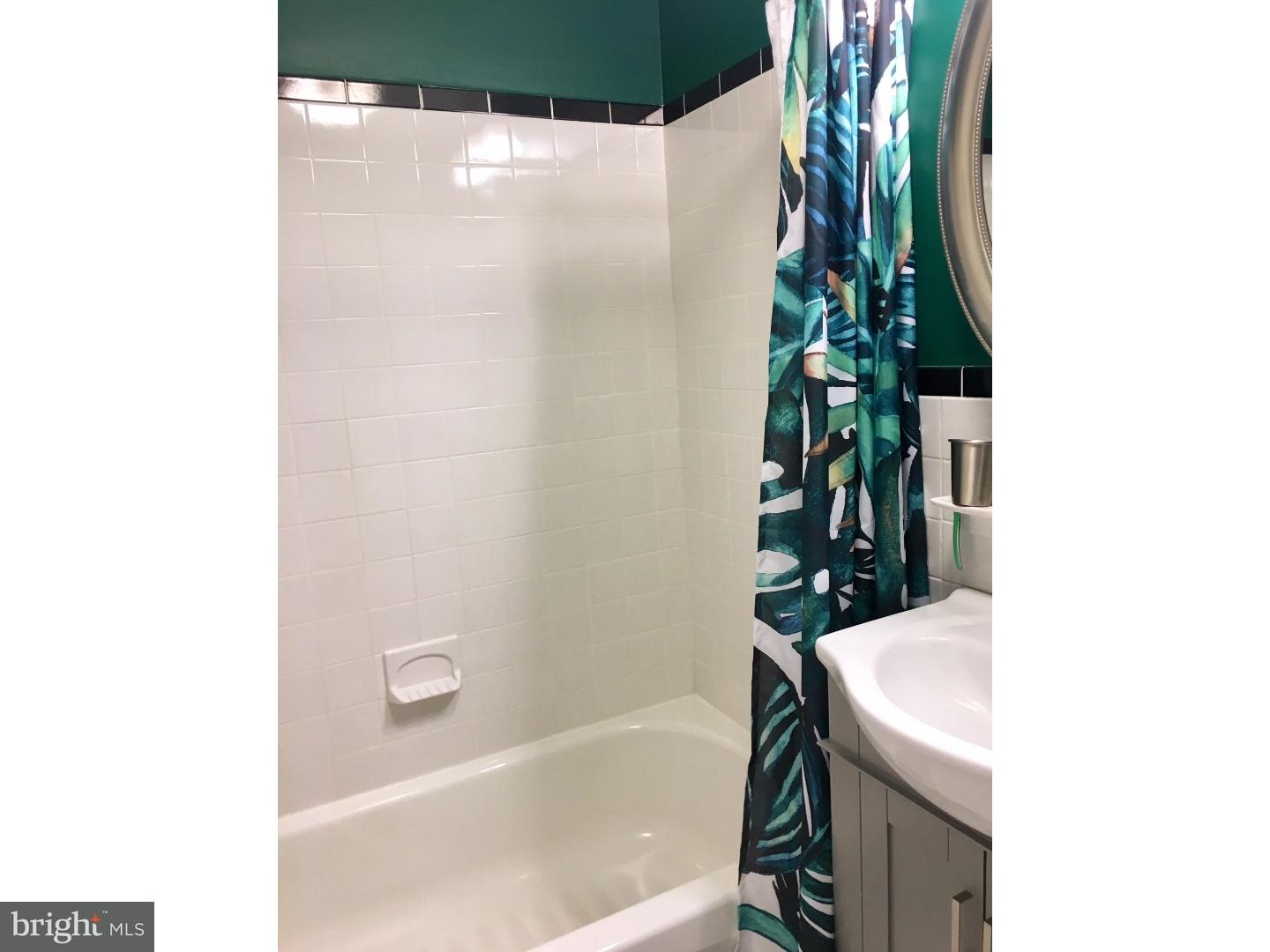 1029-33 Spruce Street, Unit 304 Philadelphia, PA 19107 - Photo 13 of 22 Bathroom