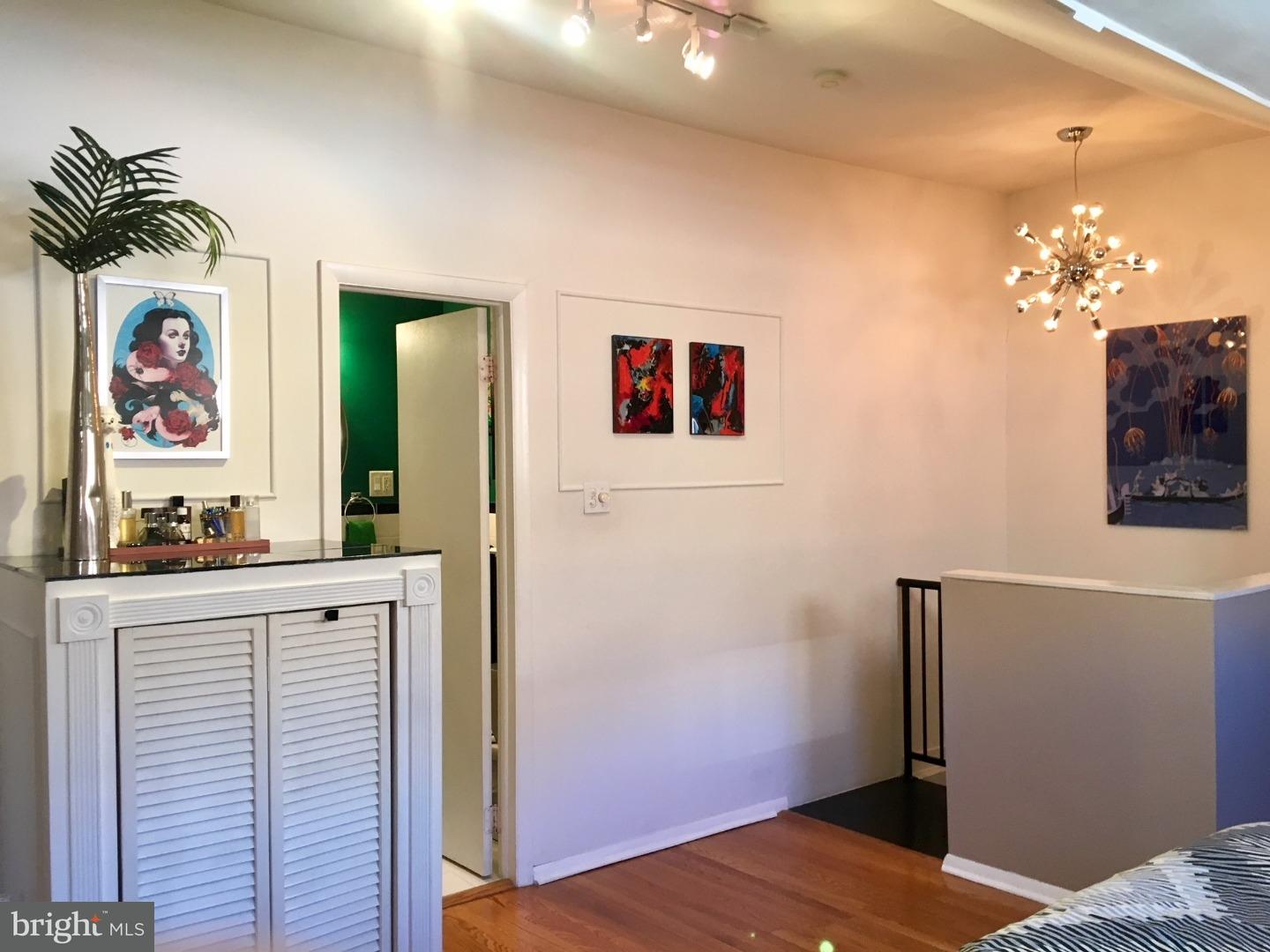 1029-33 Spruce Street, Unit 304 Philadelphia, PA 19107 - Photo 19 of 22