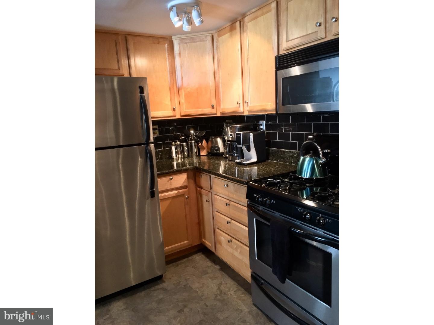 1029-33 Spruce Street, Unit 304 Philadelphia, PA 19107 - Photo 5 of 22
