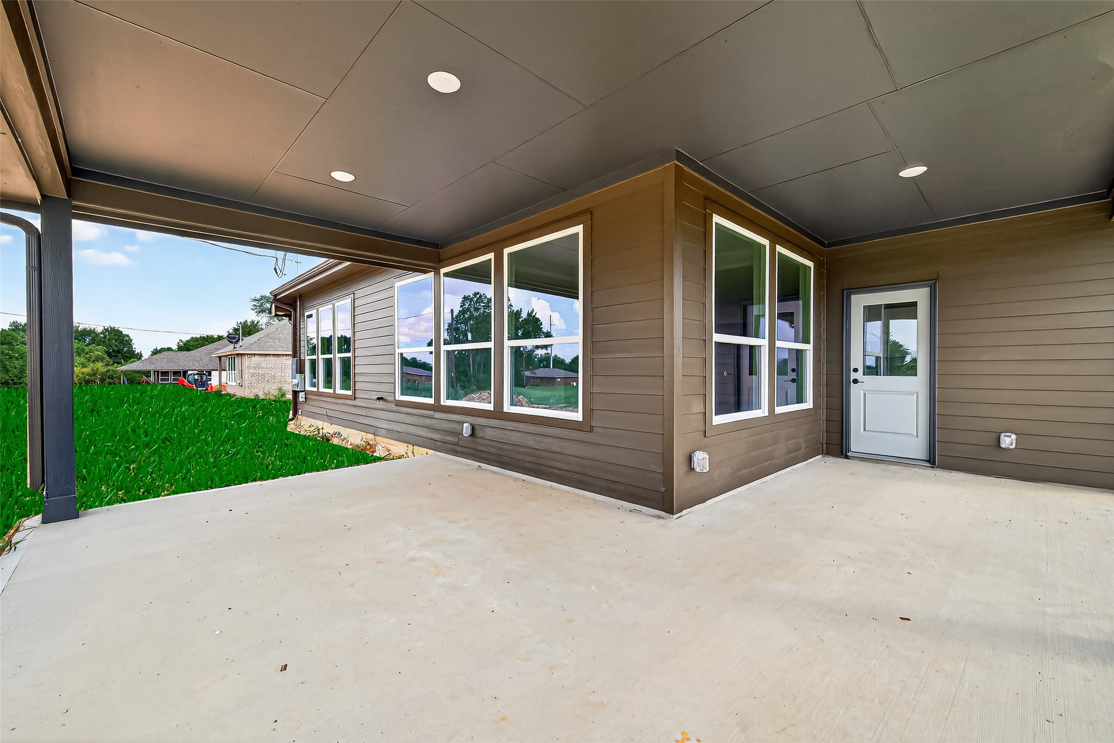 501 Oleander Street Prairie View, TX 77484 - Photo 44 of 48 a view of a house with backyard and porch
