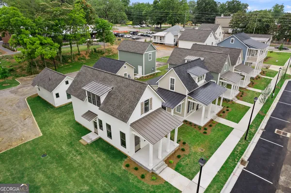 $995 | 713 B Jefferson Street, LaGrange, GA 30240