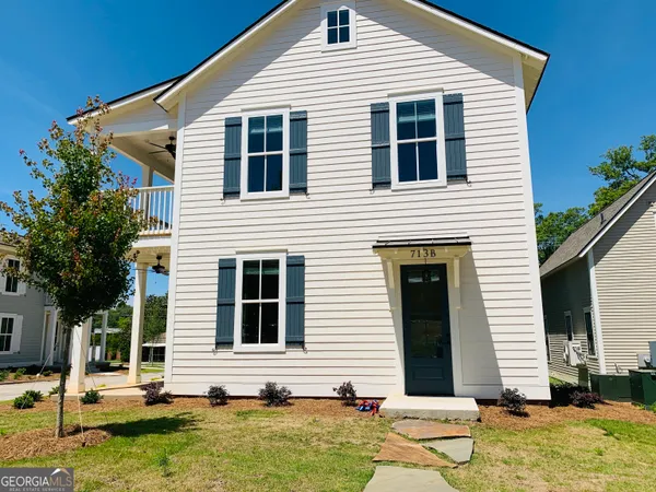 $995 | 713 B Jefferson Street, LaGrange, GA 30240