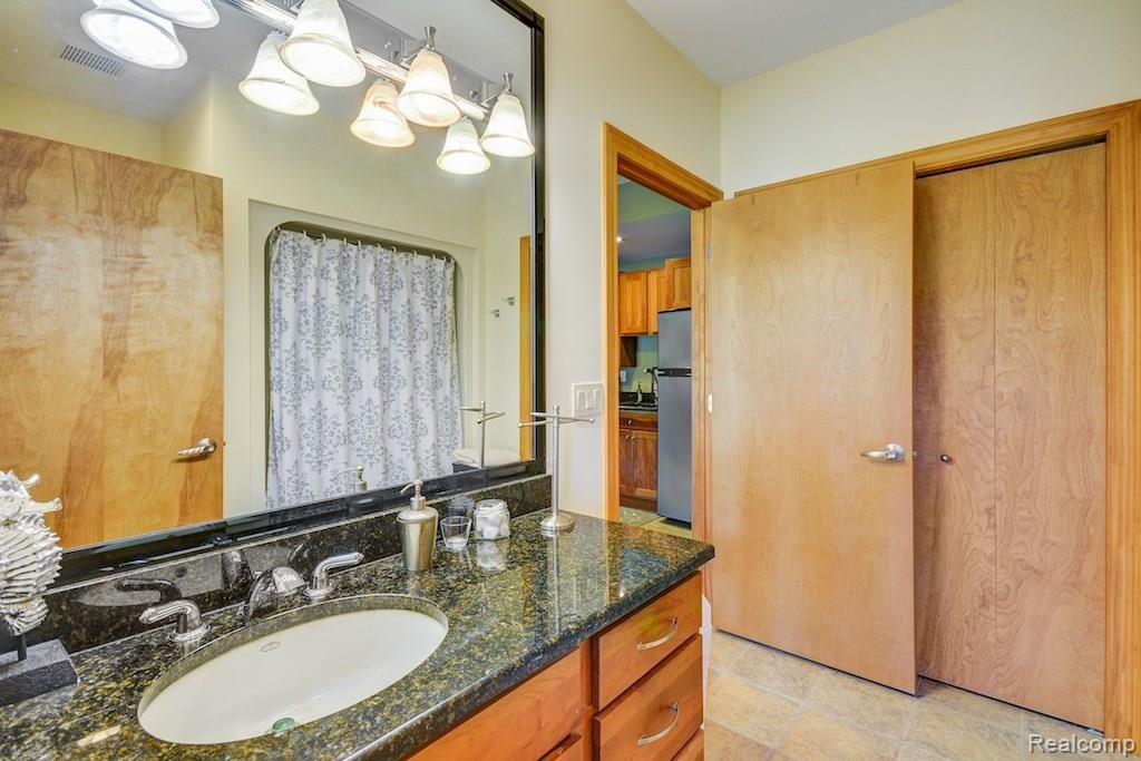 8129 Parshallville Road Fenton, MI 48430 - Photo 33 of 61 052.jpg