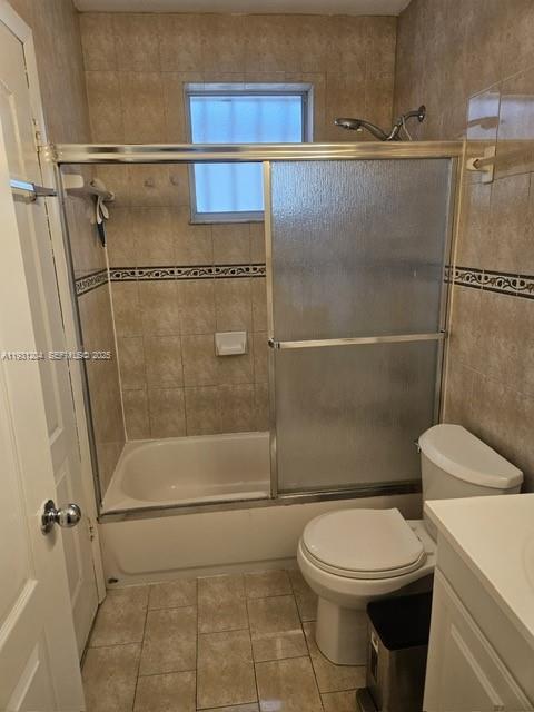 7211 West 24th Avenue, Unit 2304 Hialeah, FL 33016 - Photo 25 of 35 a bathroom with a toilet and a shower