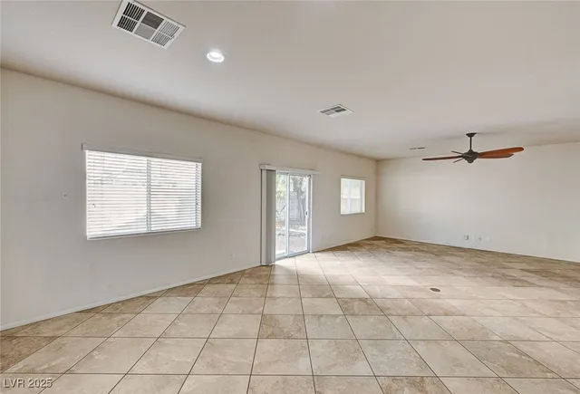 $2,550 | 5536 Danforth Avenue, Las Vegas, NV 89141