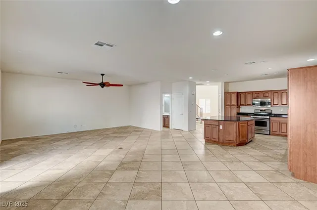 $2,550 | 5536 Danforth Avenue, Las Vegas, NV 89141