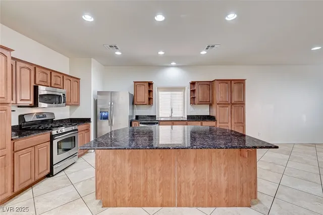 $2,550 | 5536 Danforth Avenue, Las Vegas, NV 89141