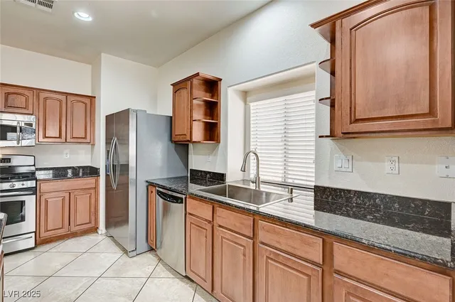 $2,550 | 5536 Danforth Avenue, Las Vegas, NV 89141