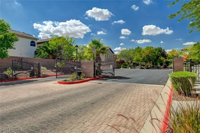 $2,550 | 5536 Danforth Avenue, Las Vegas, NV 89141