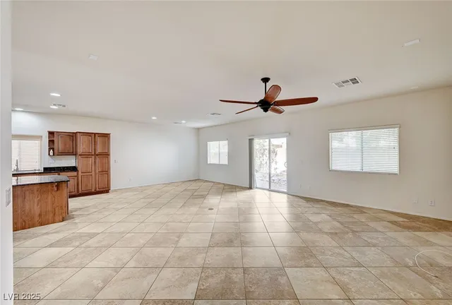 $2,550 | 5536 Danforth Avenue, Las Vegas, NV 89141