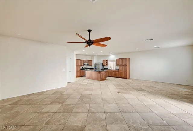 $2,550 | 5536 Danforth Avenue, Las Vegas, NV 89141