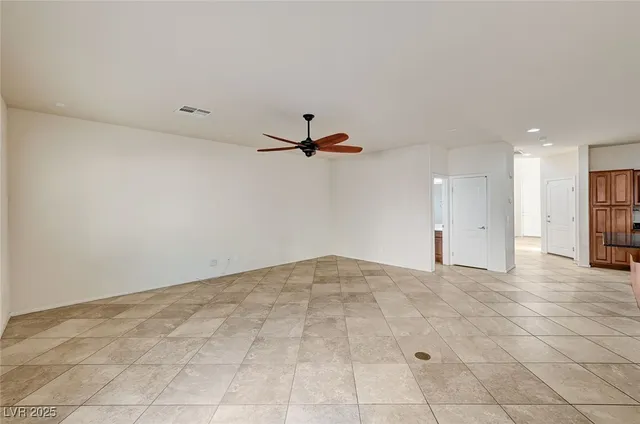 $2,550 | 5536 Danforth Avenue, Las Vegas, NV 89141