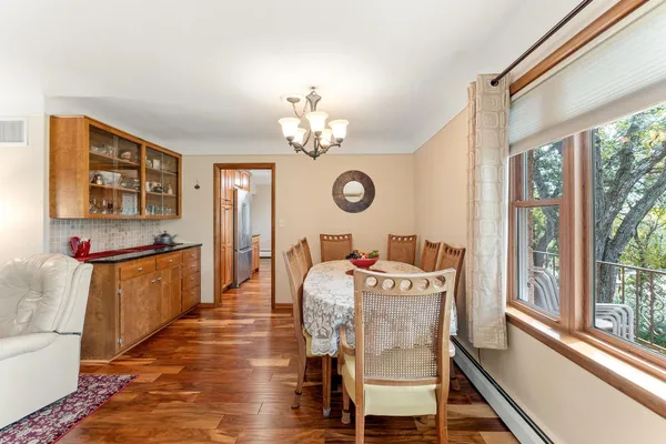 $549,900 | 1800 Hiawatha Court Northeast, Rochester, MN 55906