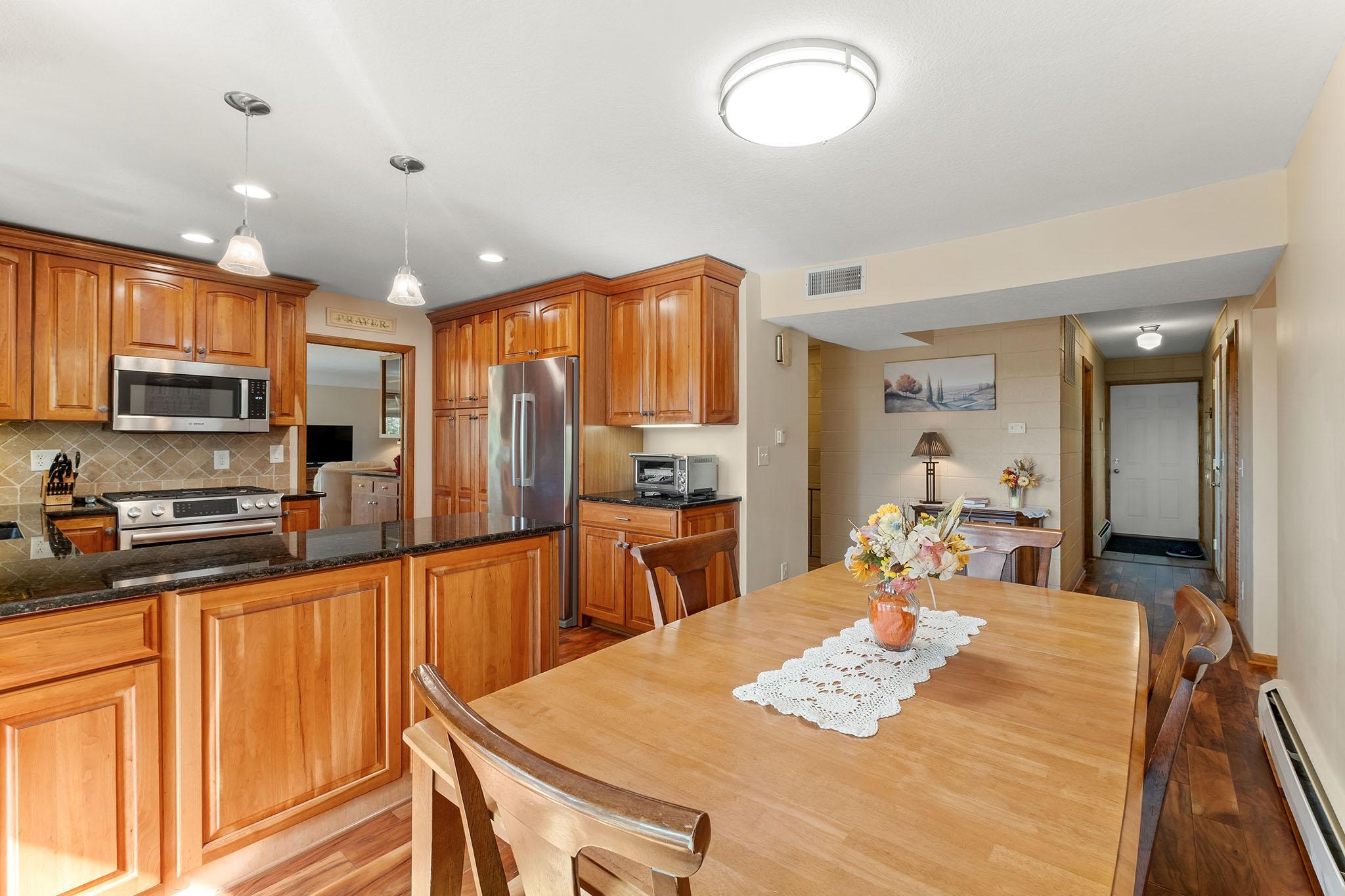 1800 Hiawatha Court Northeast Rochester, MN 55906 - Photo 22 of 66