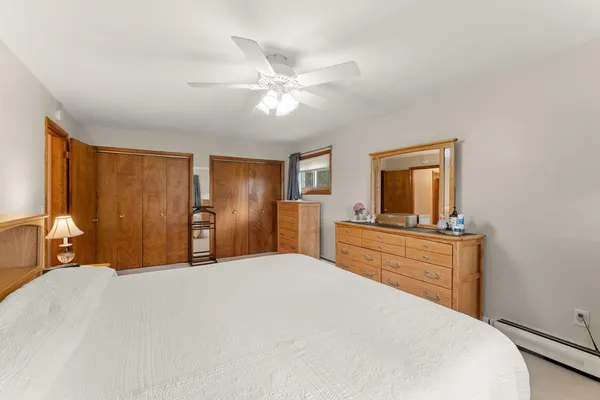 $549,900 | 1800 Hiawatha Court Northeast, Rochester, MN 55906