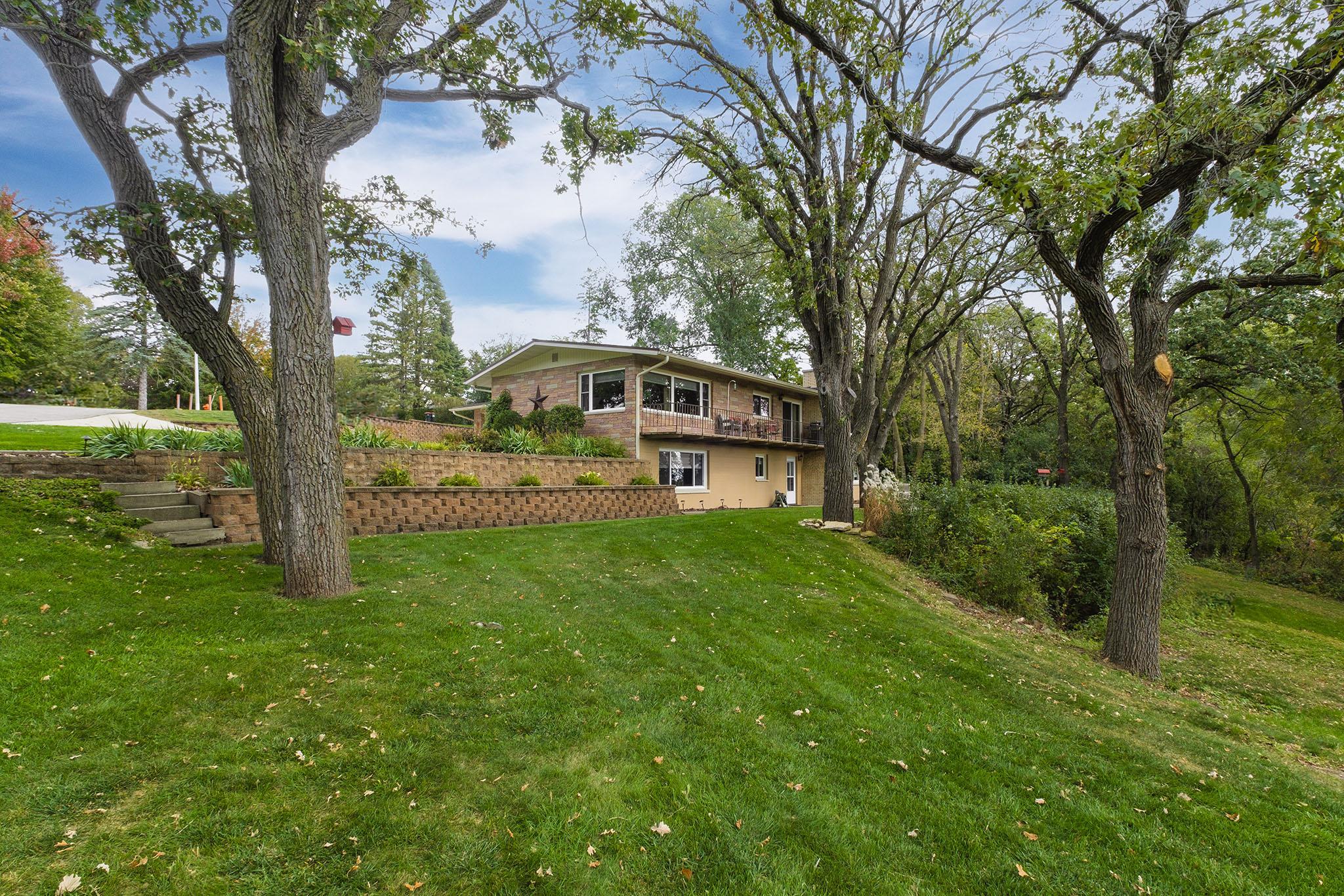 1800 Hiawatha Court Northeast Rochester, MN 55906 - Photo 4 of 66