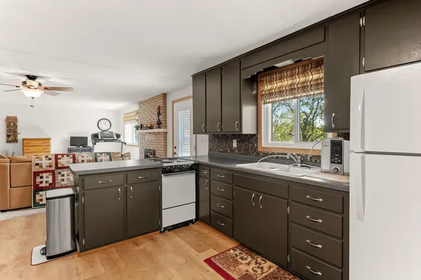 $549,900 | 1800 Hiawatha Court Northeast, Rochester, MN 55906