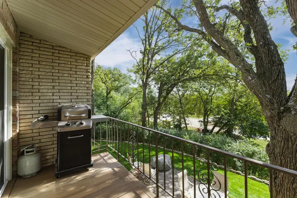 $549,900 | 1800 Hiawatha Court Northeast, Rochester, MN 55906