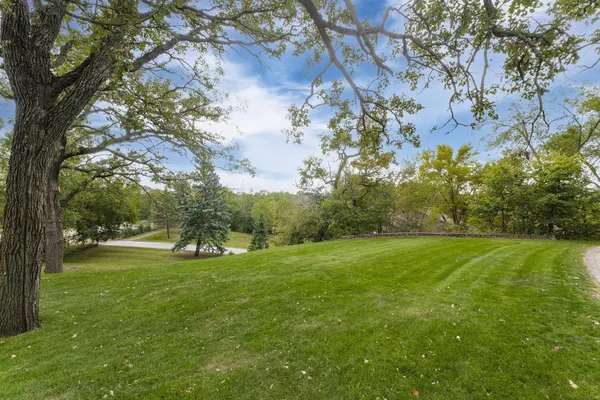 $549,900 | 1800 Hiawatha Court Northeast, Rochester, MN 55906