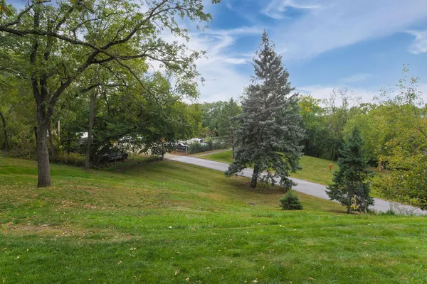 $549,900 | 1800 Hiawatha Court Northeast, Rochester, MN 55906