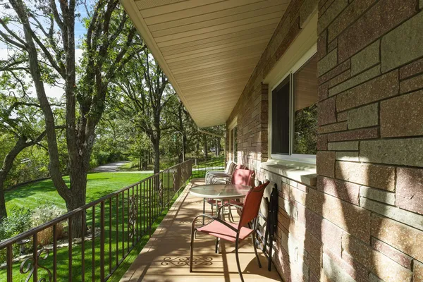 $549,900 | 1800 Hiawatha Court Northeast, Rochester, MN 55906