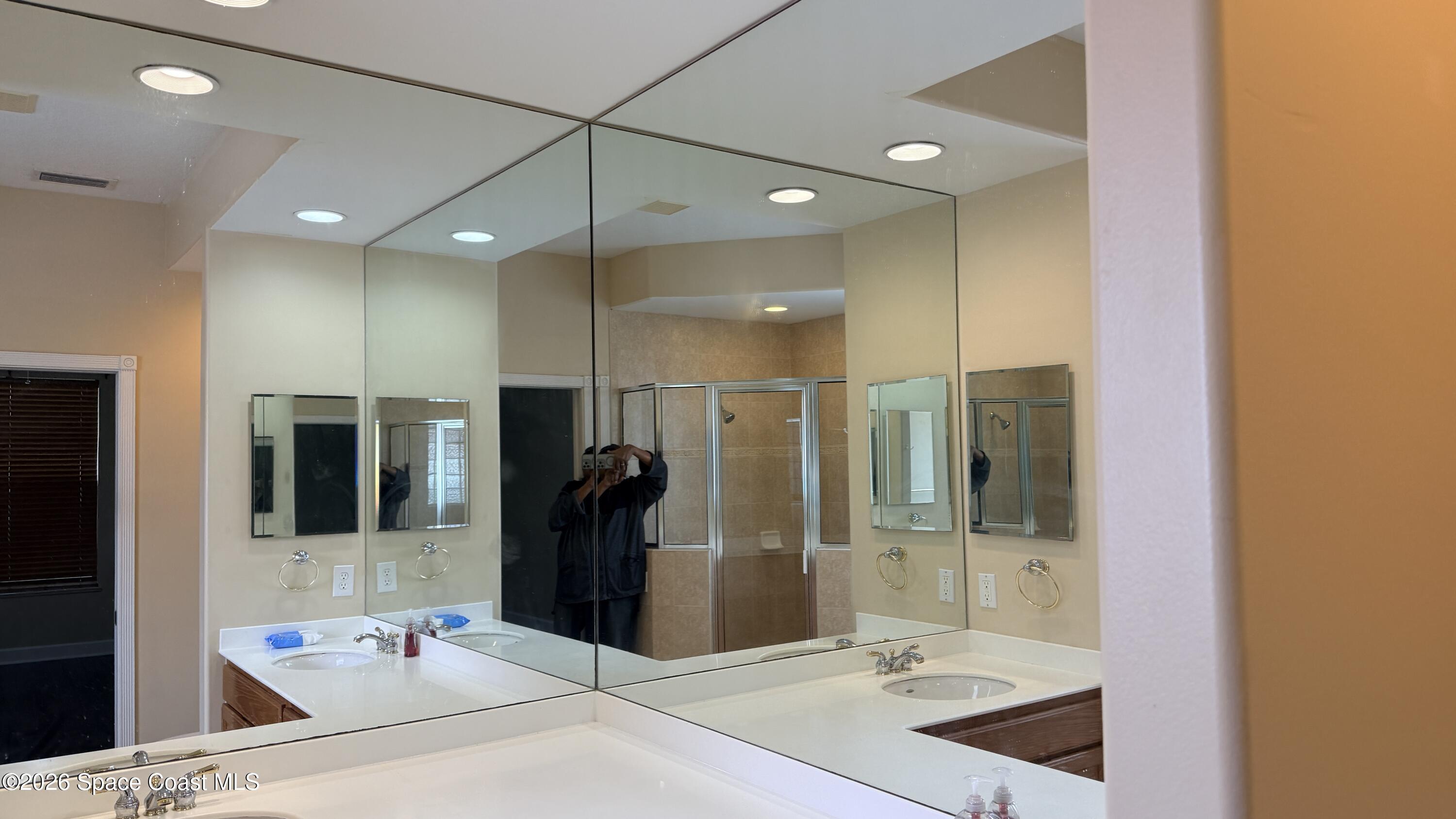 1782 Degroodt Road Southwest Palm Bay, FL 32908 - Photo 16 of 32 20251230_173606372_iOS