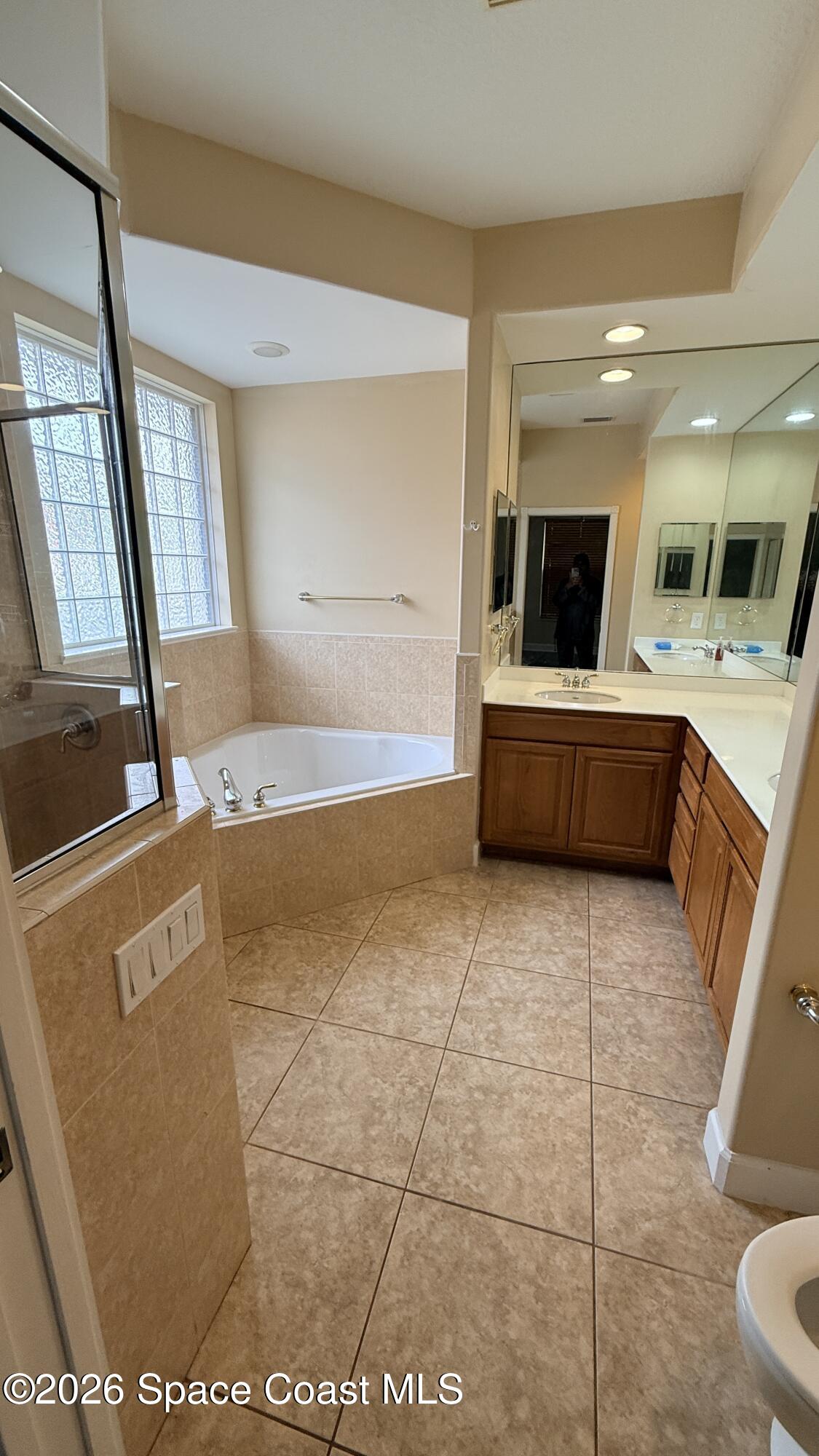 1782 Degroodt Road Southwest Palm Bay, FL 32908 - Photo 17 of 32 20251230_173505213_iOS
