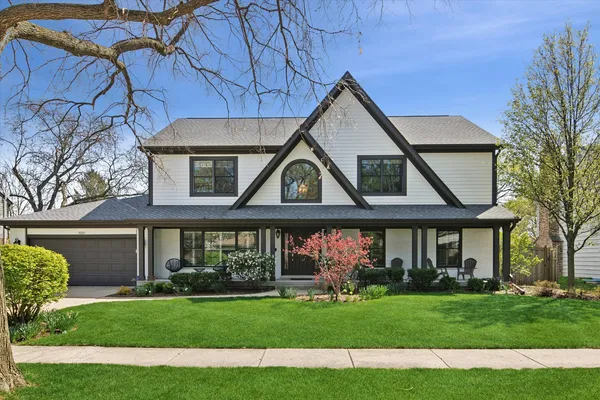 $1,250,000 | 3325 Prestwick Lane, Northbrook, IL 60062