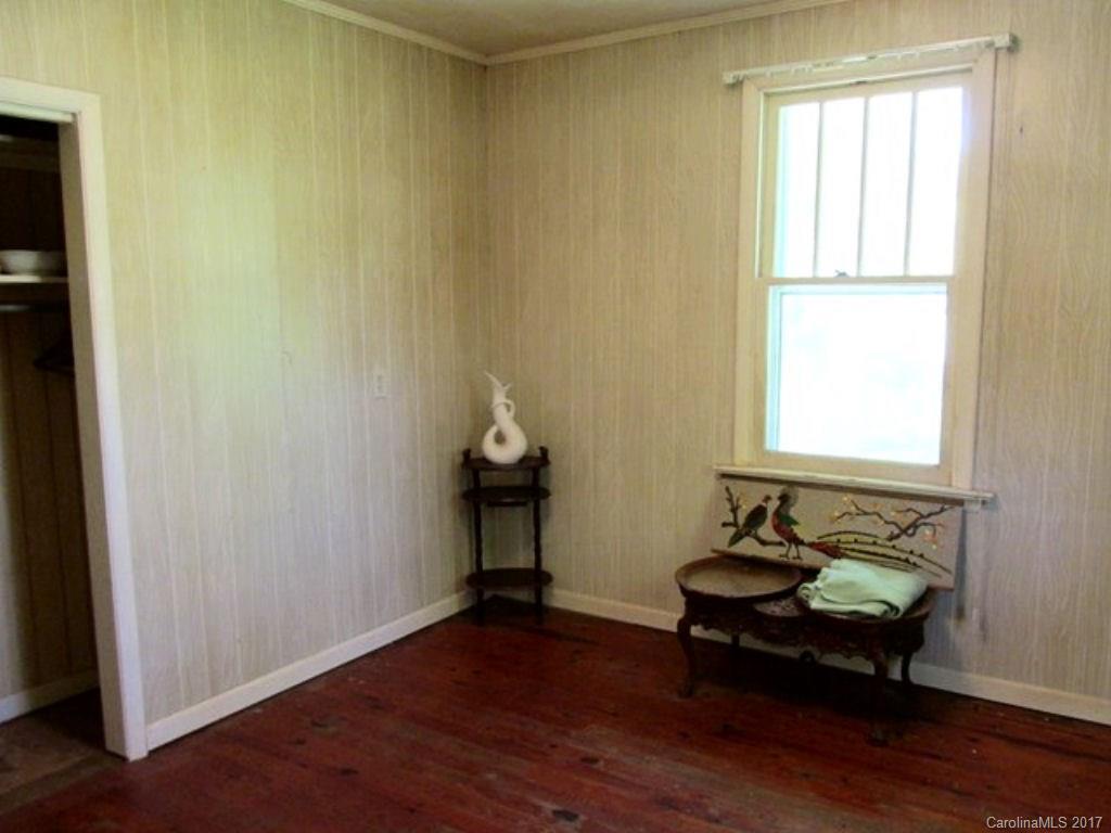 24 Roscoe Lewis Road Sylva, NC 28779 - Photo 14 of 17 Gallery Image 14