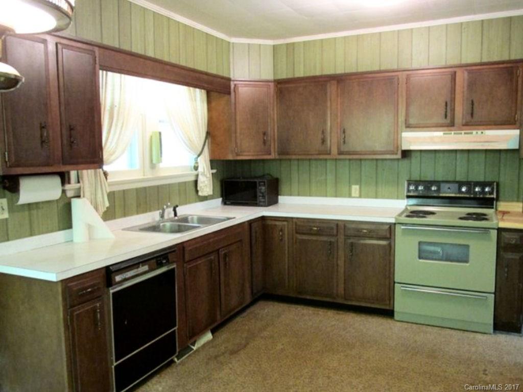 24 Roscoe Lewis Road Sylva, NC 28779 - Photo 6 of 17 Gallery Image 6