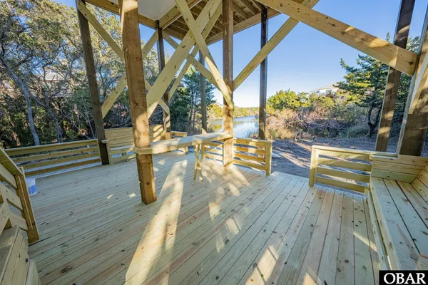 $660,000 | 41615 Starboard Drive, Avon, NC 27915