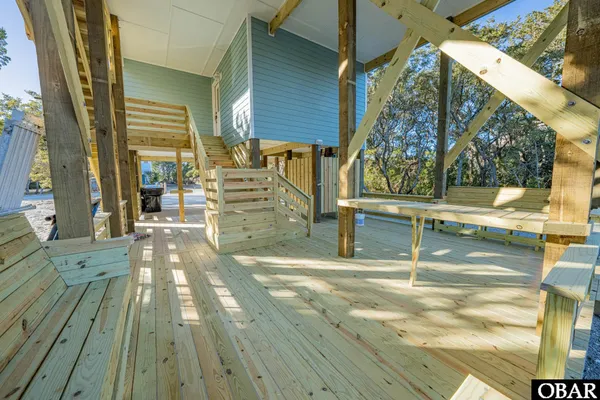 $660,000 | 41615 Starboard Drive, Avon, NC 27915