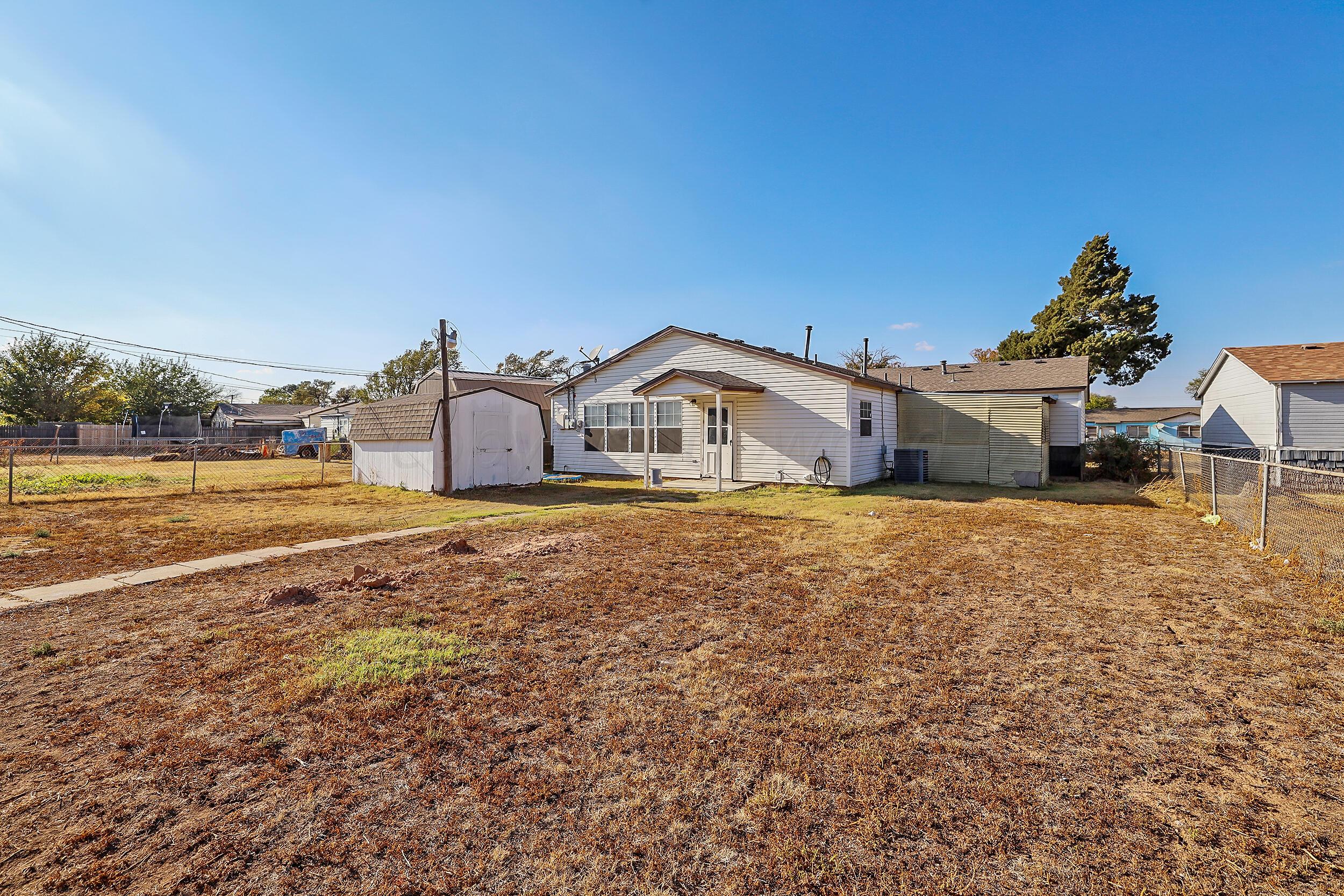 3820 Beaver Drive Amarillo, TX 79107 - Photo 24 of 25 a house view with a garden space