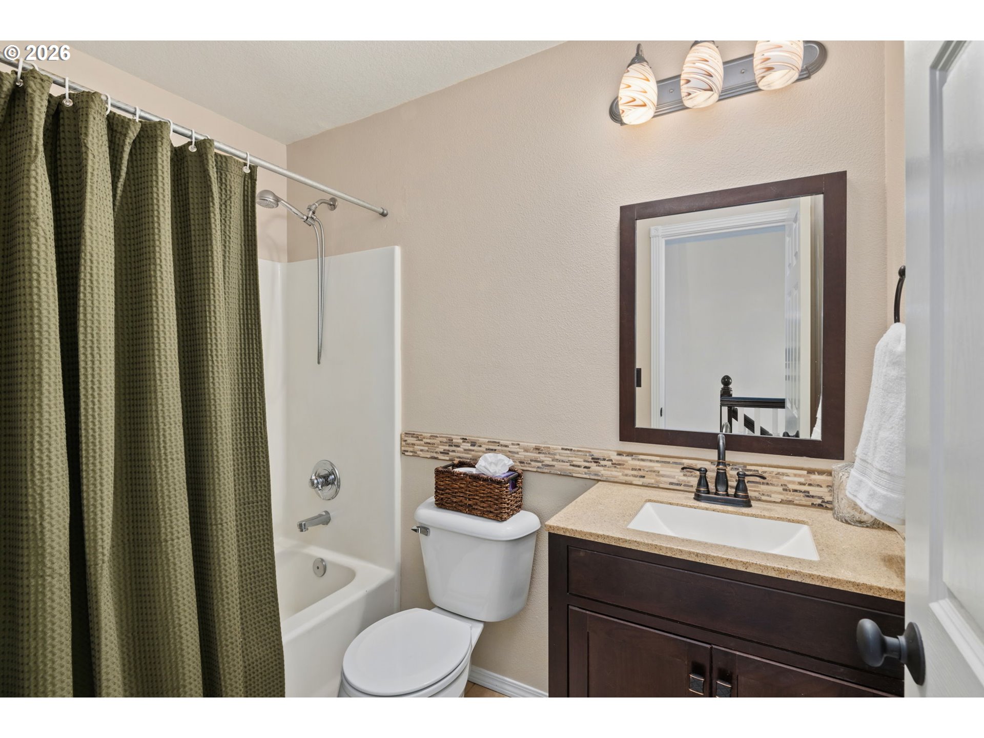 1636 Southeast Knapp Street Portland, OR 97202 - Photo 18 of 28 Bathroom