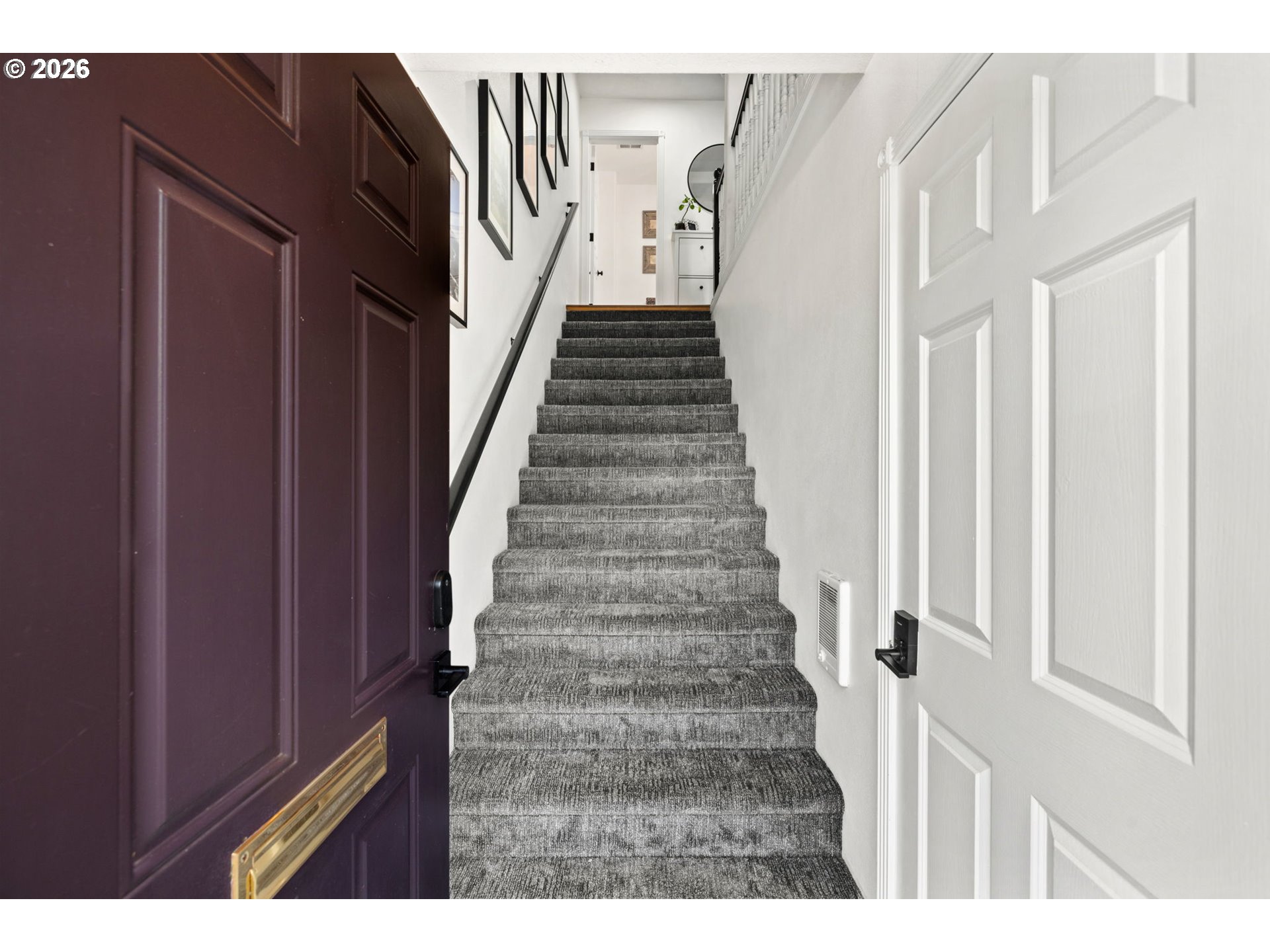 1636 Southeast Knapp Street Portland, OR 97202 - Photo 2 of 28 Entrance/Foyer