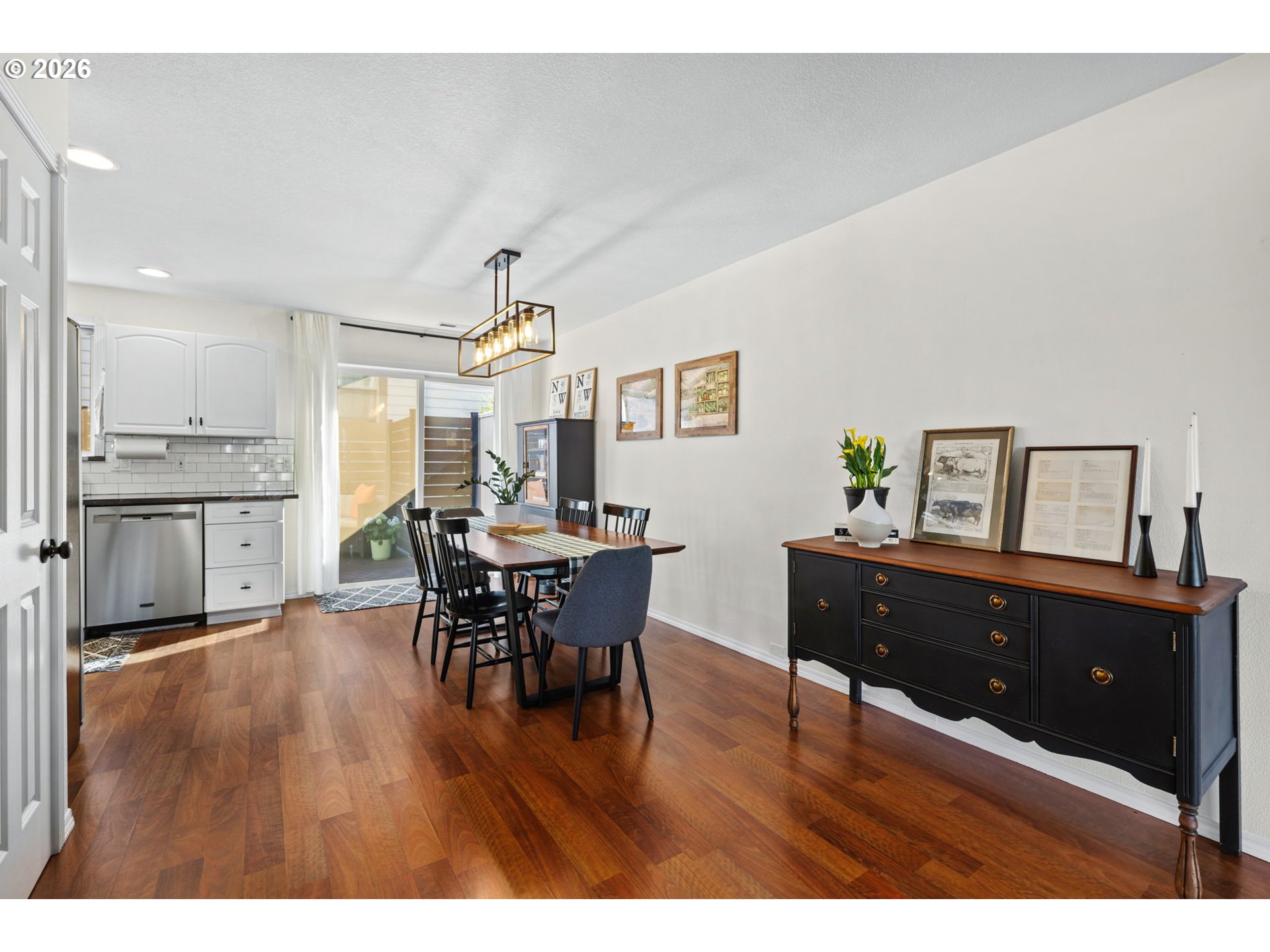 1636 Southeast Knapp Street Portland, OR 97202 - Photo 7 of 28 Dining Room