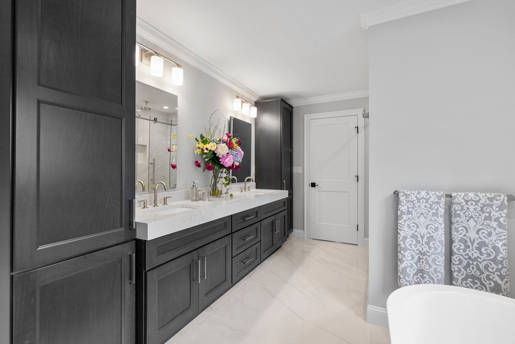 242 Valley Road Needham, MA 02492 - Photo 14 of 23